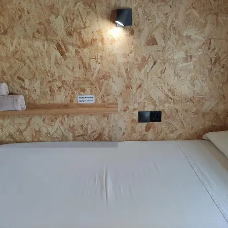 Welcome Hostel *